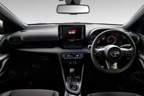 2020-toyota-gr-yaris-base-version-jdm (2) Toyota Yaris RS