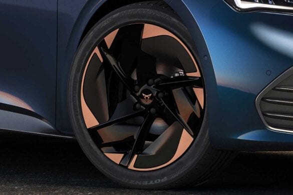 Cupra el-Born hatchback electric 6 Cupra el-Born hatchback electric
