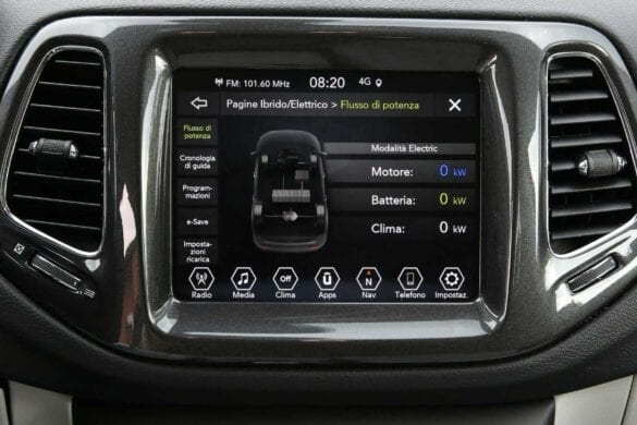 Jeep Compass 4XE hibrid plug-in