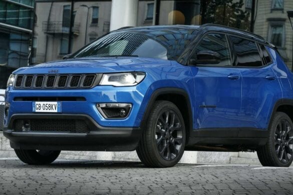 Jeep Compass 4XE hibrid plug-in