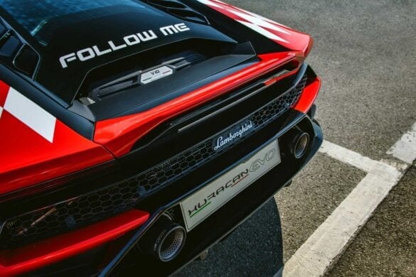 Lamborghini Huracan Evo pe aeroportul din Bologna 8