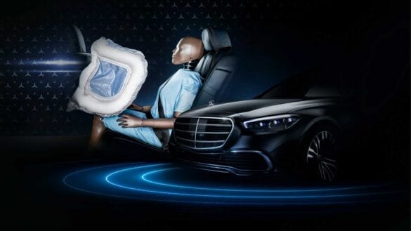 Mercedes-Benz Clasa, airbaguri frontale pentru pasagerii din spate
