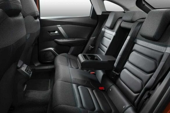 Noul CItroen C4 : e-C4 6 Noul CItroen C4 : e-C4 13