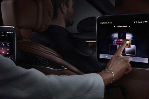 Noul Mercedes-Benz Clasa S MBUX infotainment