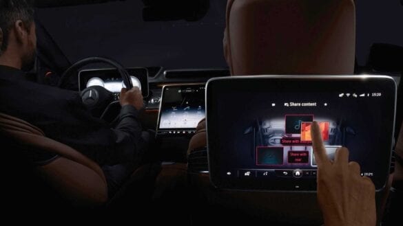 Noul Mercedes-Benz Clasa S MBUX infotainment
