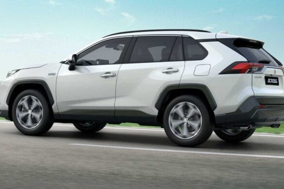 Suzuki Across, SUV hibrid plug-in 5 Suzuki Across, SUV hibrid plug-in
