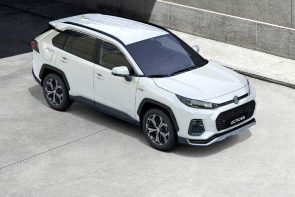Suzuki Across, SUV hibrid plug-in 6 Suzuki Across, SUV hibrid plug-in