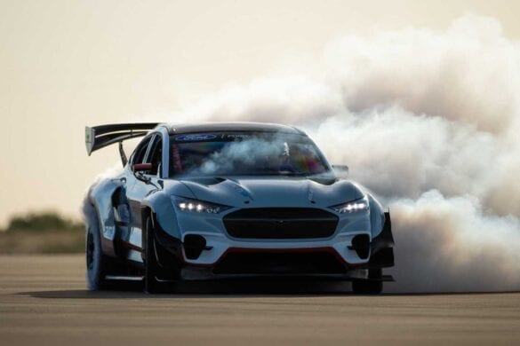 ford-mustang-mach-e-1400-sliding-smoke Ford Mustang Mach E 1400