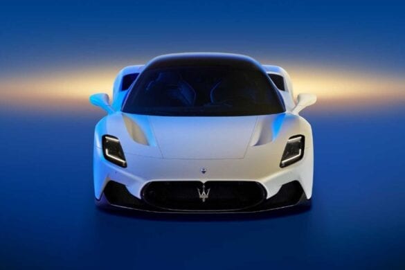 Noul Maserati MC20 supercar electric