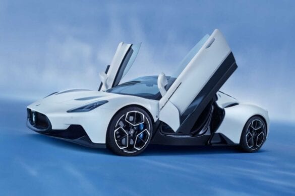 Noul Maserati MC20 supercar electric