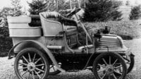 Peugeot 210 ani