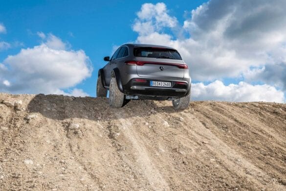Prototip Mercedes-Benz EQC 4x4