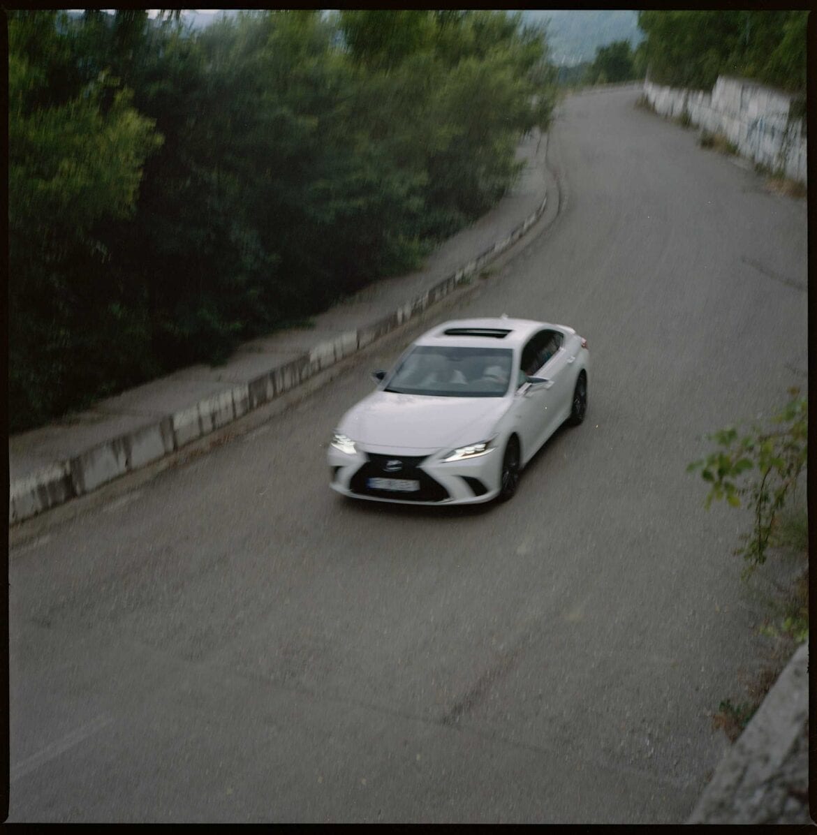 Test Lexus ES Revista EcoWheels 18 Test Lexus ES Revista EcoWheels 18