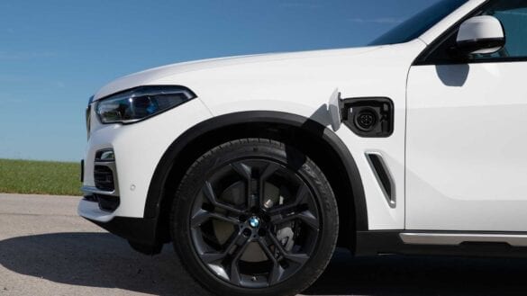 BMW X5 hibrid plug-in xDrive45e
