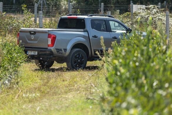 Nissan Navara la MerryBerry 5