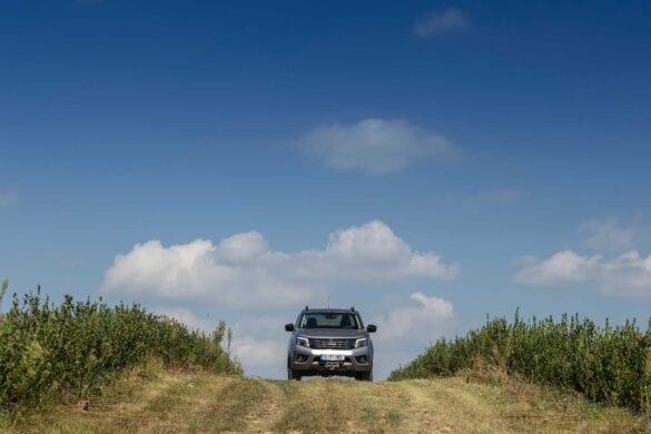 Nissan Navara la MerryBerry 6