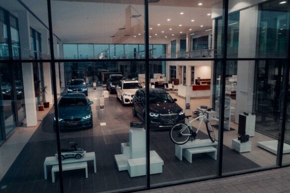Showroom BMW Auto Cobălcescu Pitești