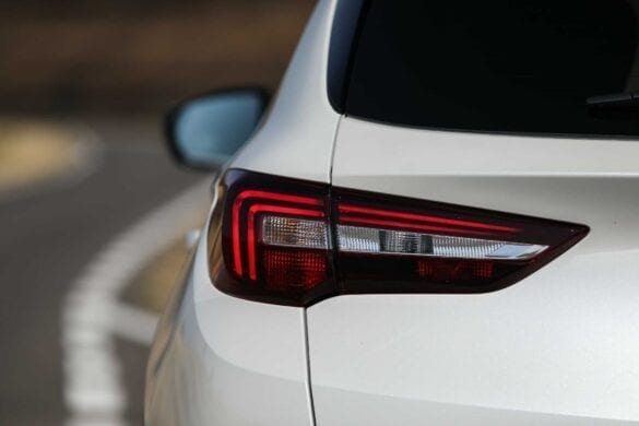 Test Opel Grandland X Hybrid4 14