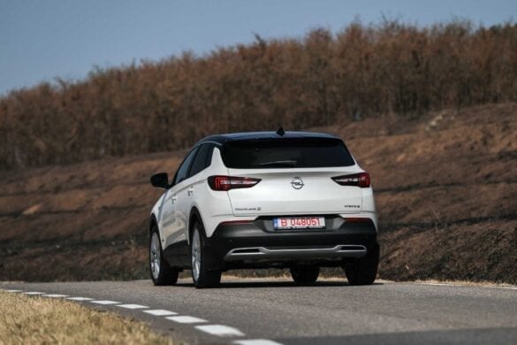 Test Opel Grandland X Hybrid4 20