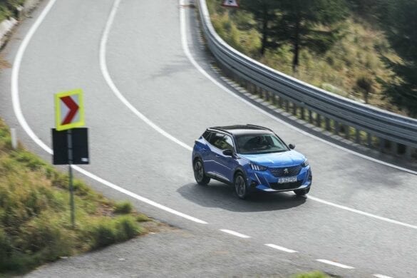 Test cu Peugeot e-2008