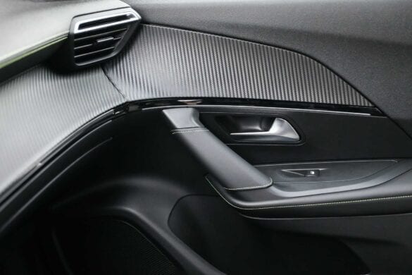 Test cu Peugeot e-2008
