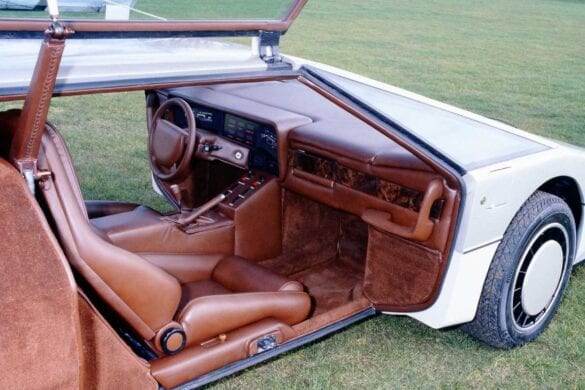 Aston Martin Bulldog