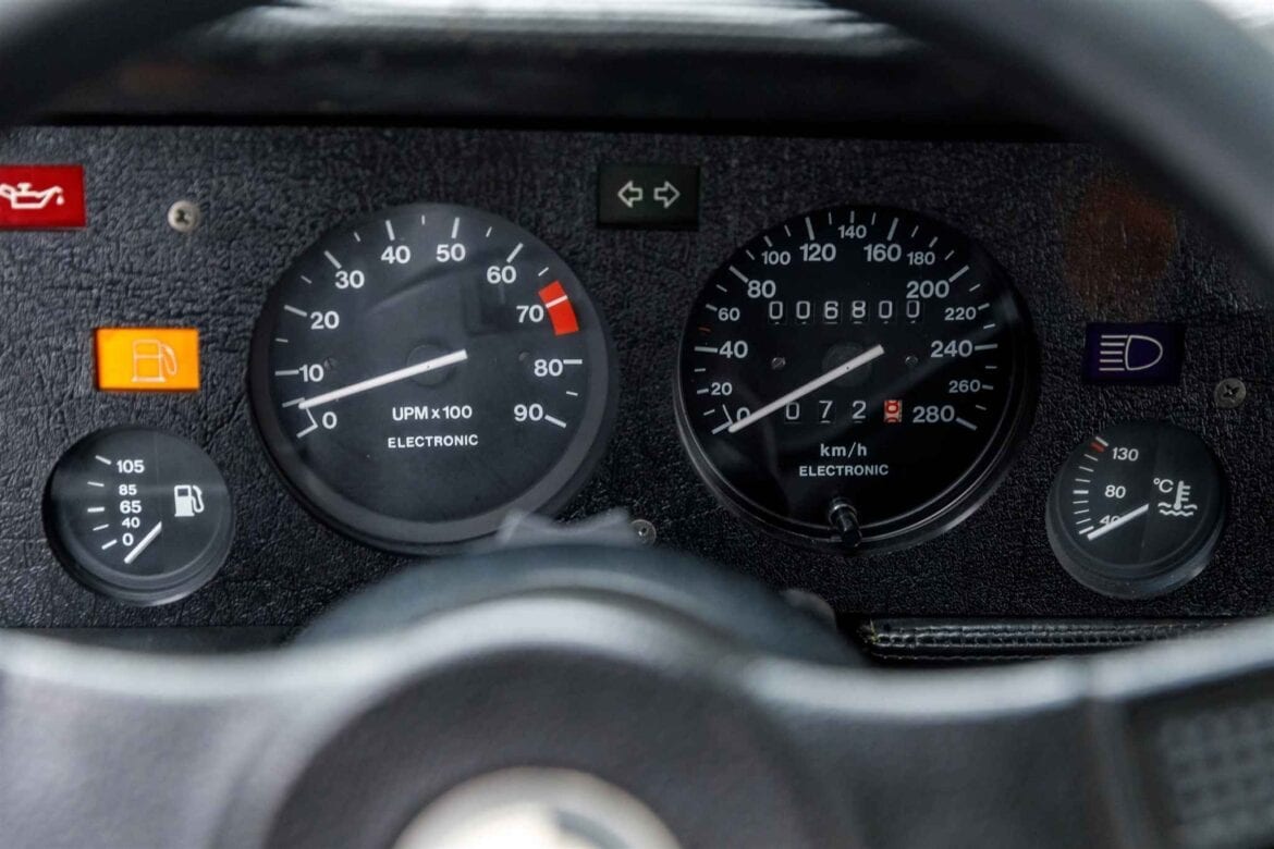 BMW M1 by AHG BMW M1 by AHG