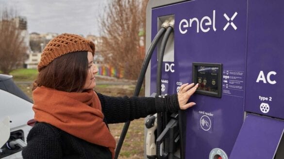 Enel X stație de încărcare pentru mașini electrice