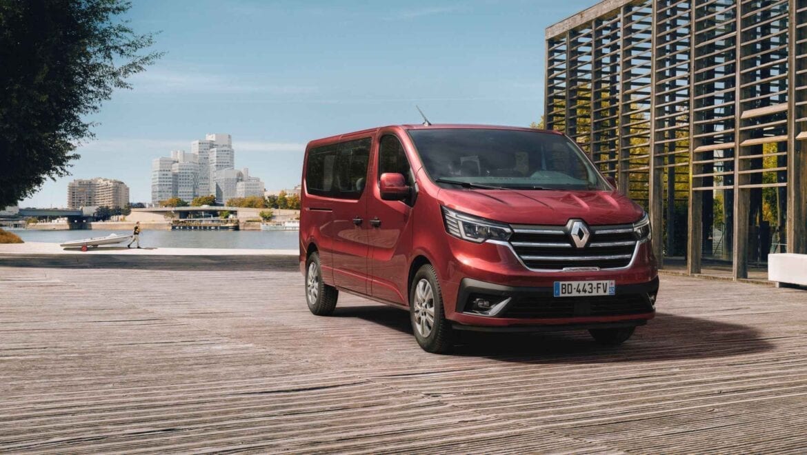 Renault Trafic shuttle 1