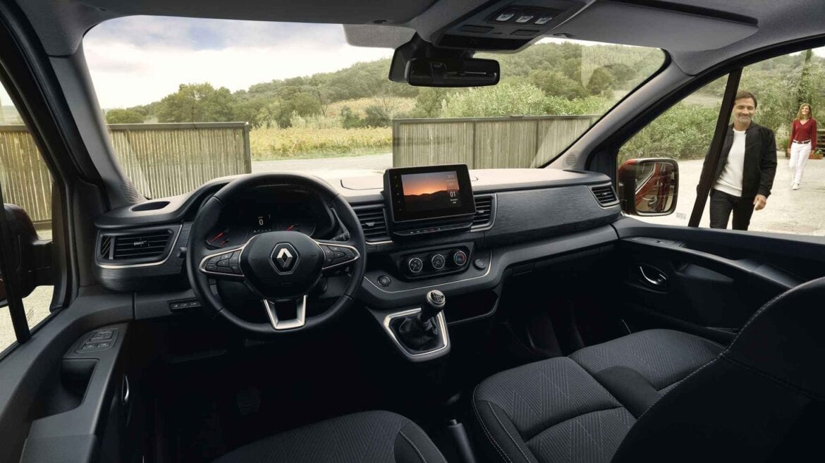 Renault Trafic shuttle 6