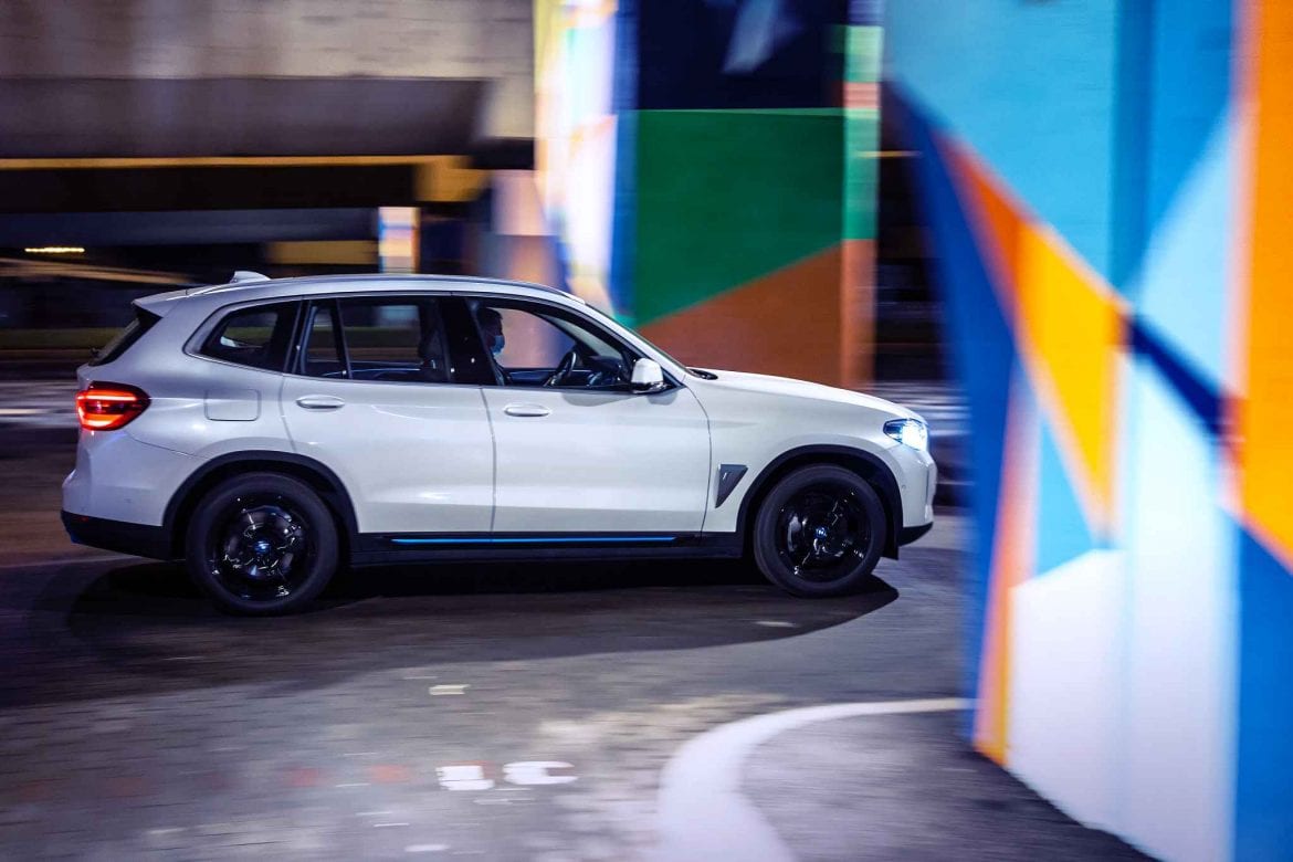Test Drive BMW iX3 2