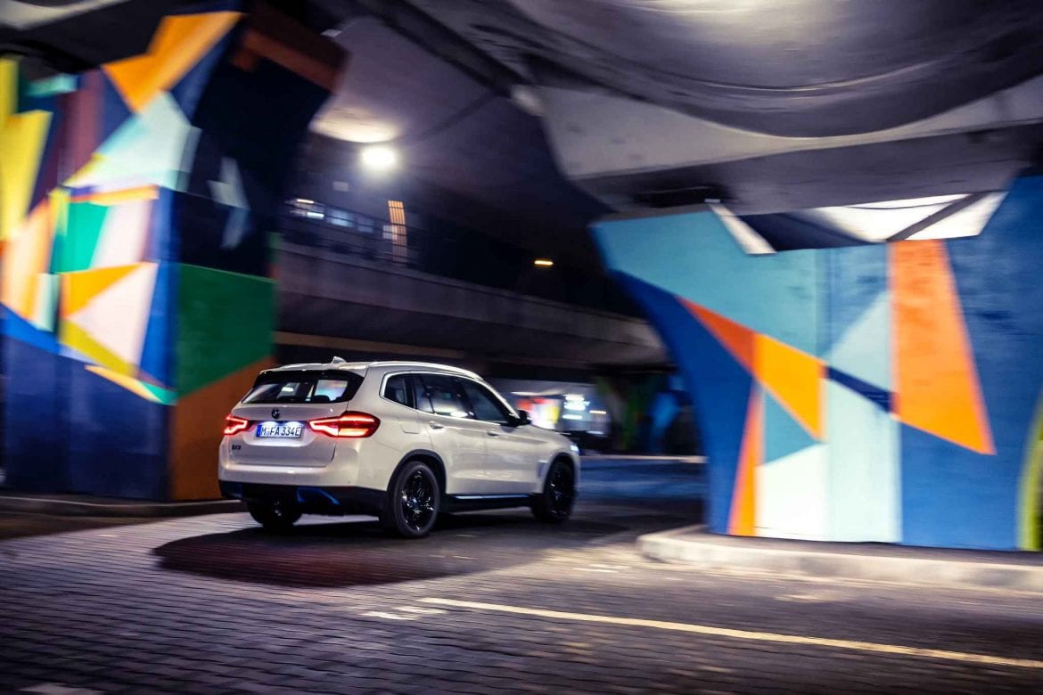 Test Drive BMW iX3 4